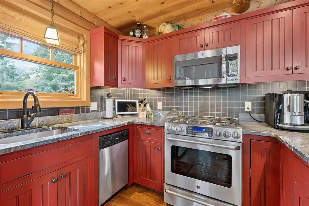 Photo 4 of Single family home for sale at 44740 Bay Dr, Cable, WI 54821 | MLS# 1604876 | Listing updated on 2026-09-08