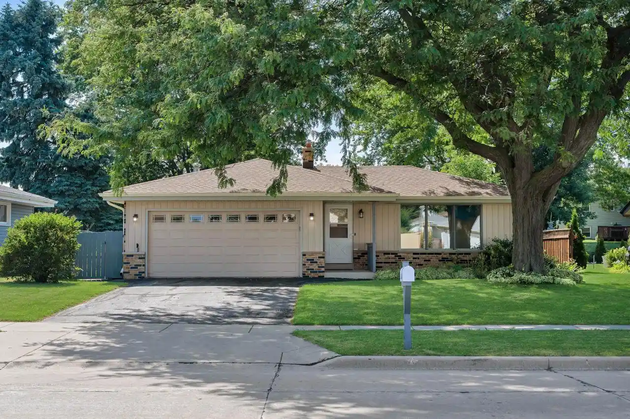 Photo 1 of Single family home for sale at 3208 15th Avenue, South Milwaukee, WI 53172 | MLS# 1979300 | Listing updated on 2026-09-10