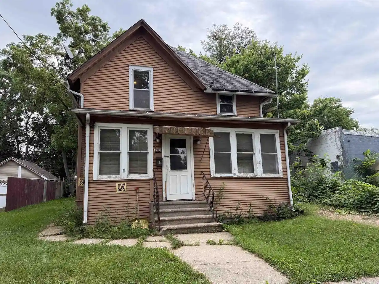Photo 1 of Single family home for sale at 1313 Nelson Ave, Beloit, WI 53511 | MLS# 2032077 | Listing updated on 2026-09-08