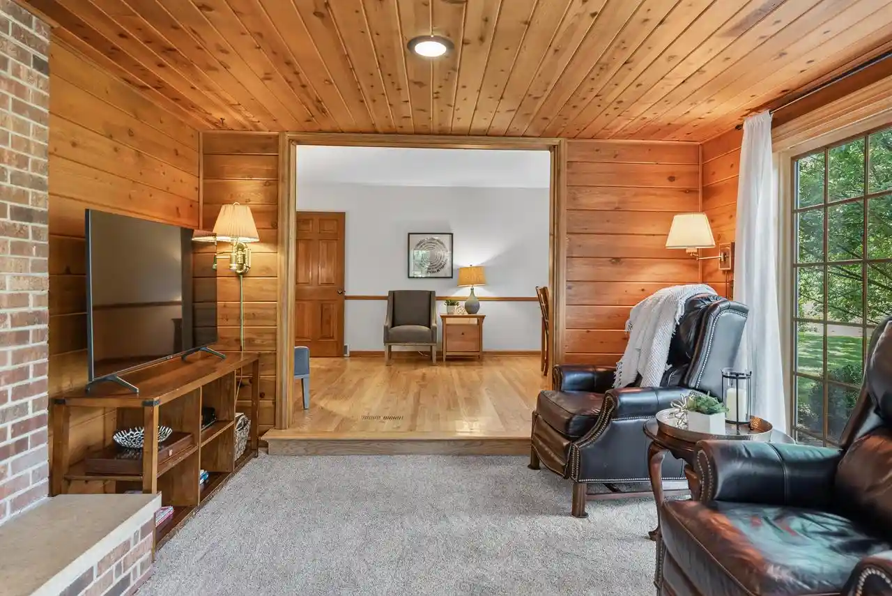 Photo 4 of Sale Pending at 11453 N Riverland Rd, Mequon, WI 53092 | MLS# 1979315 | Listing updated on 2026-09-19