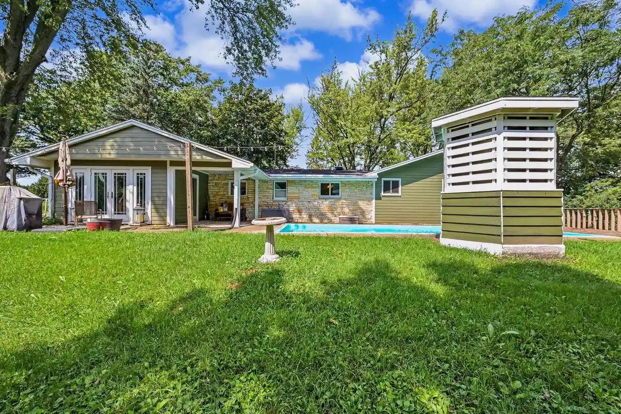 Photo 3 of Single family home for sale at W975 County Rd L, East Troy, WI 53120 | MLS# 1979317 | Listing updated on 2026-09-25