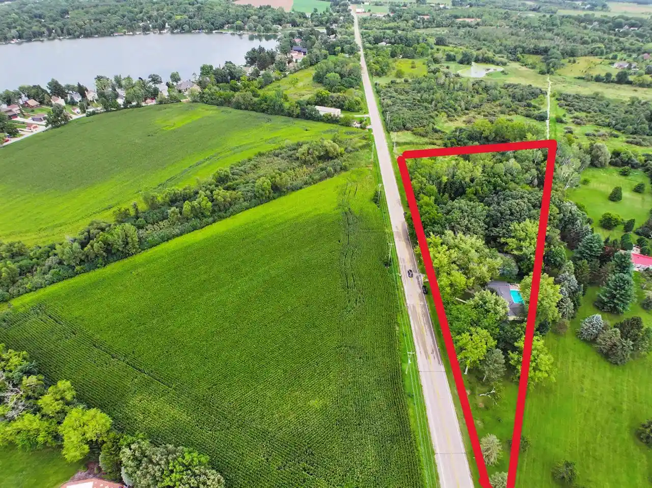 Photo 4 of Single family home for sale at W975 County Rd L, East Troy, WI 53120 | MLS# 1979317 | Listing updated on 2026-10-20