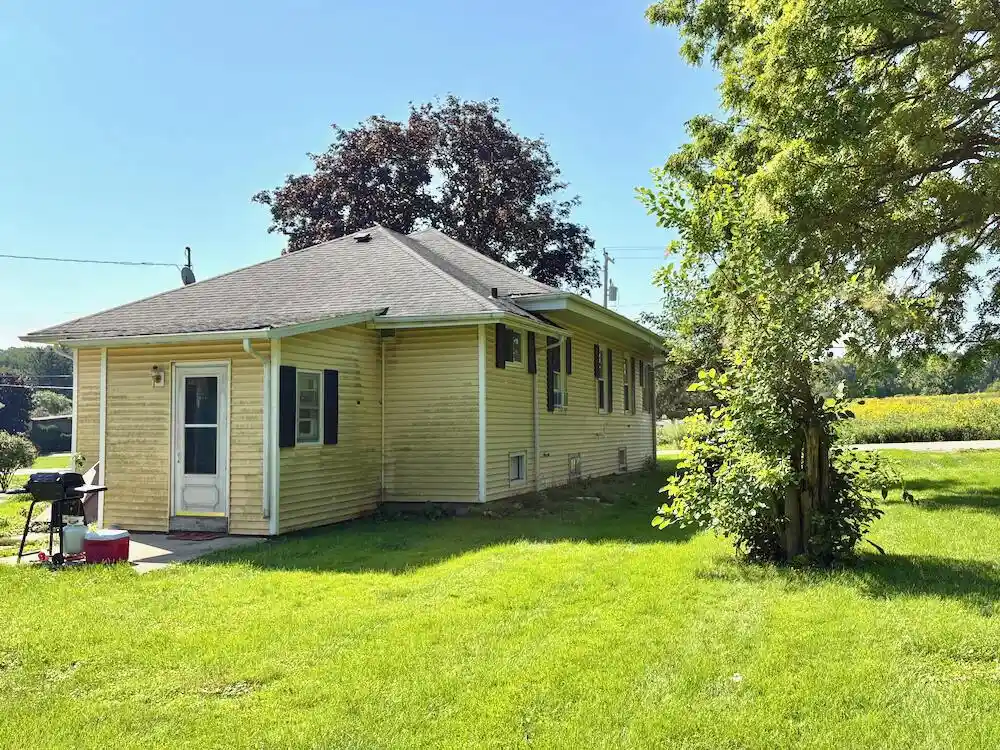 Photo 4 of Single family home for sale at 164 Dewey Ave, Fontana, WI 53125 | MLS# 1979322 | Listing updated on 2026-09-13