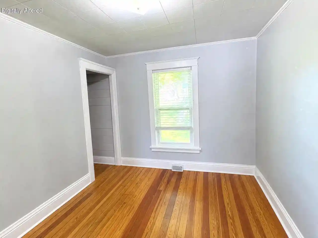 Photo 10 of Single family home for sale at 164 Dewey Ave, Fontana, WI 53125 | MLS# 1979322 | Listing updated on 2026-09-13