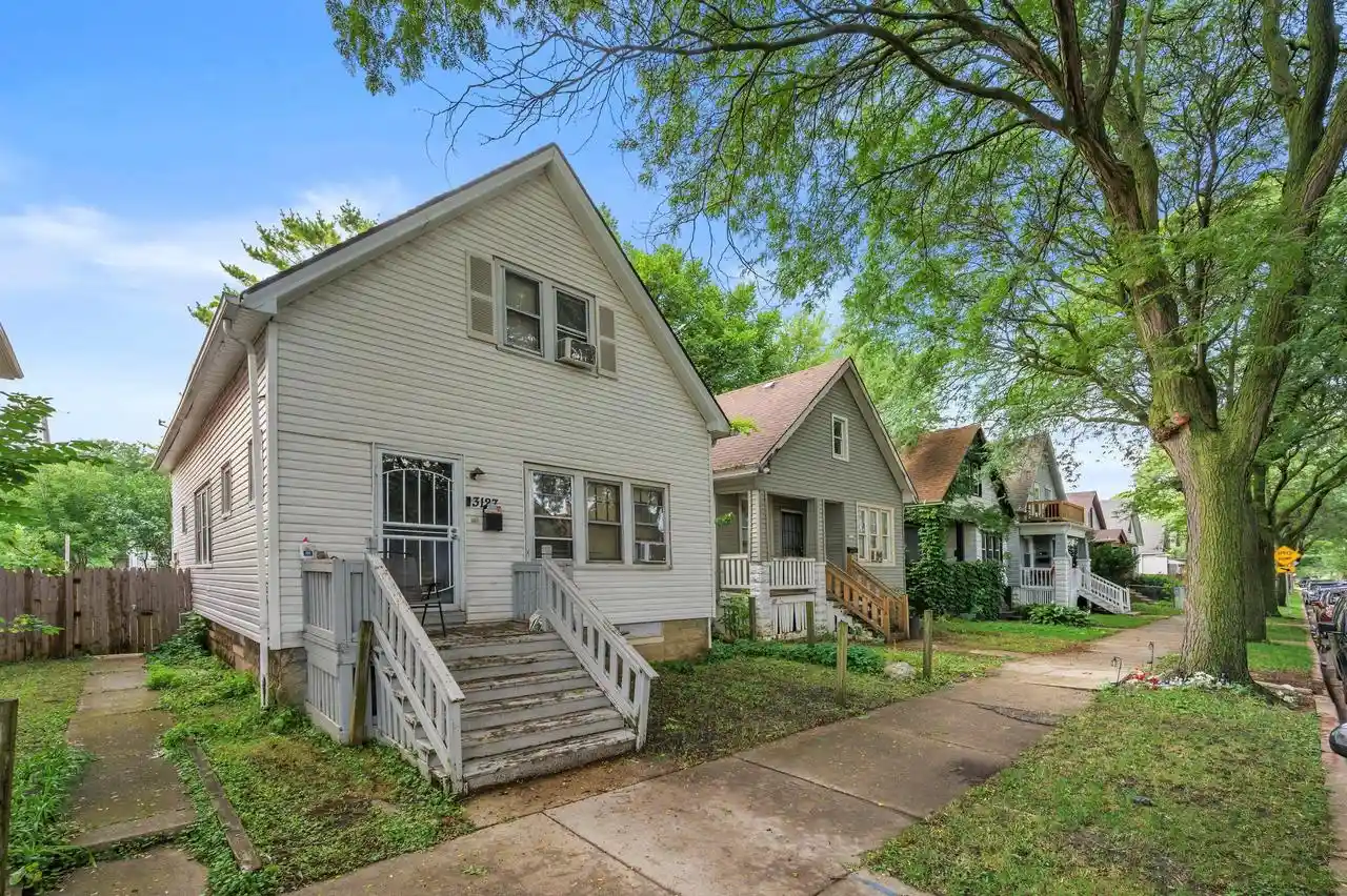 Photo 3 of Single family home for sale at 3127 N 39th Street, Milwaukee, WI 53216 | MLS# 1979335 | Listing updated on 2026-09-11