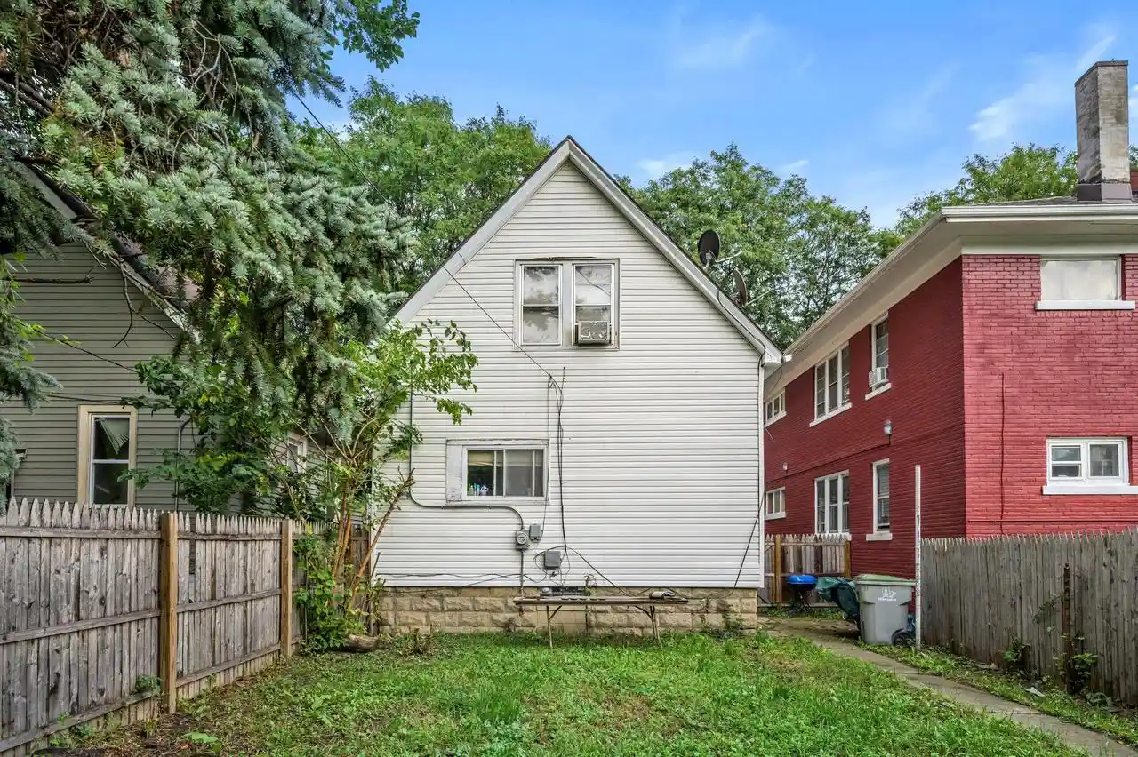 Photo 4 of Single family home for sale at 3127 N 39th Street, Milwaukee, WI 53216 | MLS# 1979335 | Listing updated on 2026-09-11