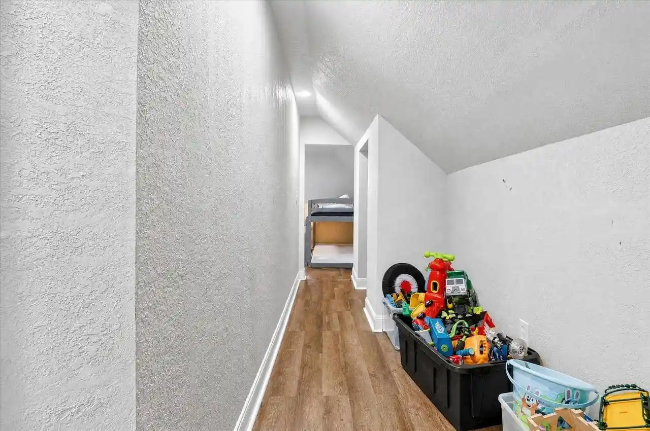 Photo 3 of Single family home for sale at 4186 N 15th Street, Milwaukee, WI 53209 | MLS# 1979338 | Listing updated on 2026-09-04