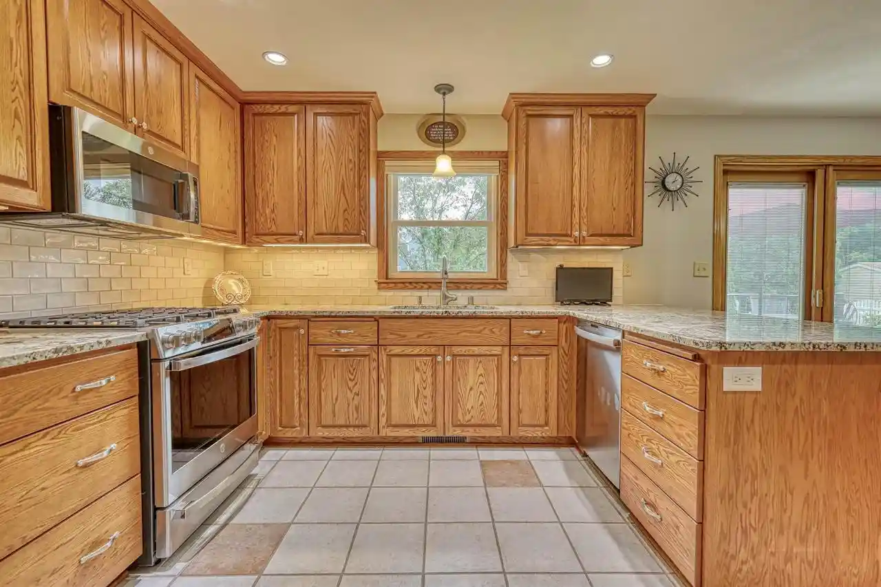 Photo 3 of Single family home for sale at 412 Bonnie Rd, Cottage Grove, WI 53527 | MLS# 2032086 | Listing updated on 2026-09-08
