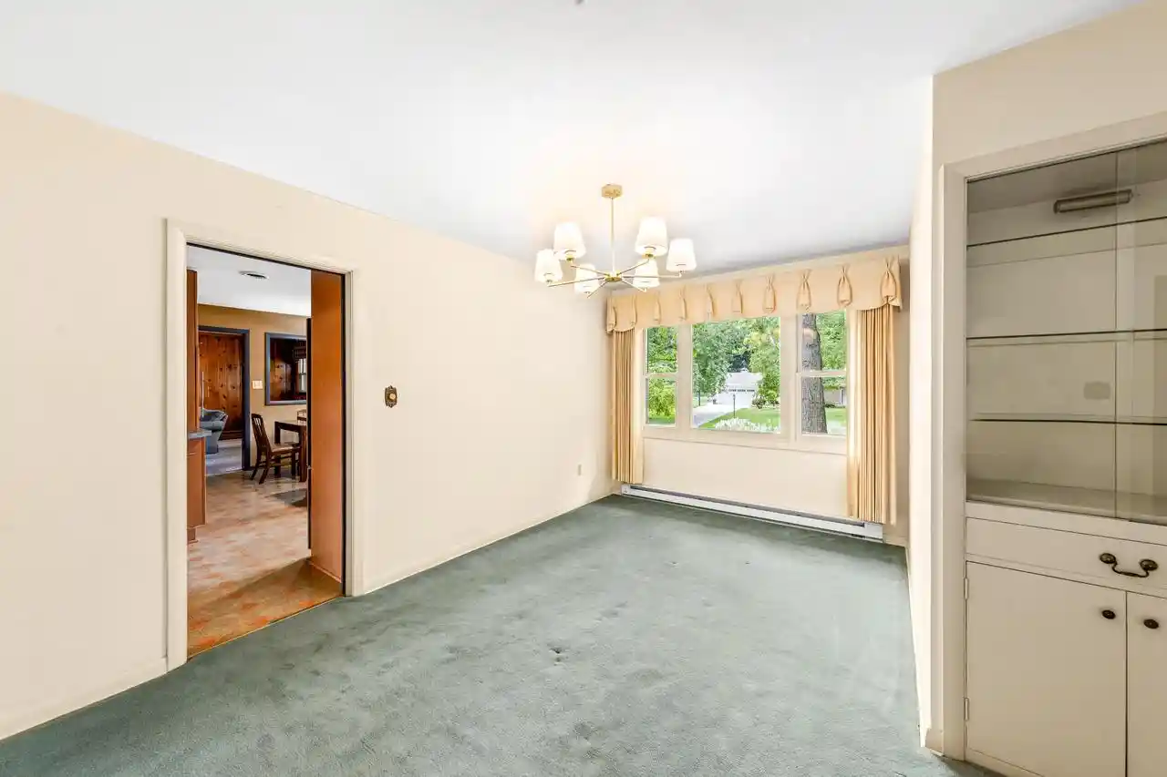 Photo 3 of Sale Pending at 5254 S Allenwood Ln, Hales Corners, WI 53130 | MLS# 1979344 | Listing updated on 2026-10-05