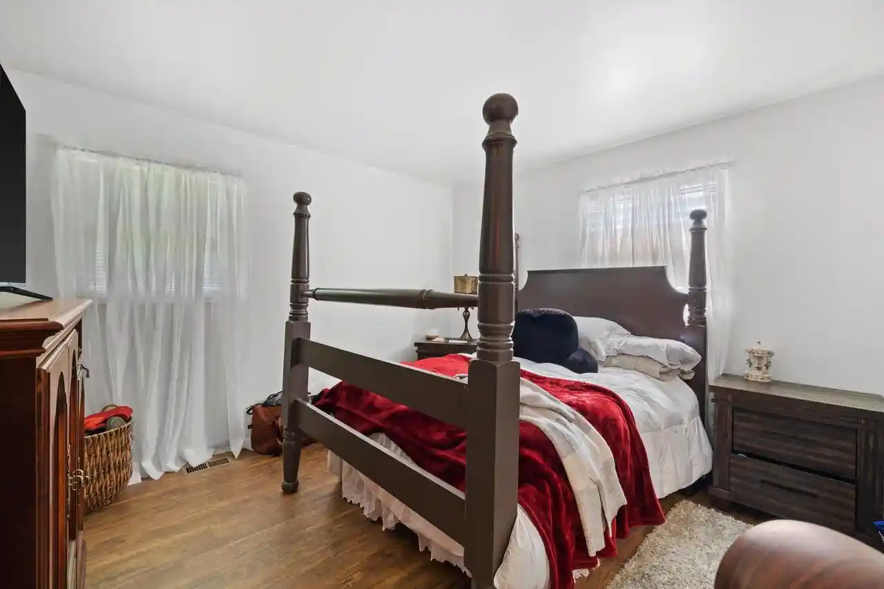 Photo 3 of Single family home for sale at 3925 31st Avenue, Kenosha, WI 53144 | MLS# 1979349 | Listing updated on 2026-09-05