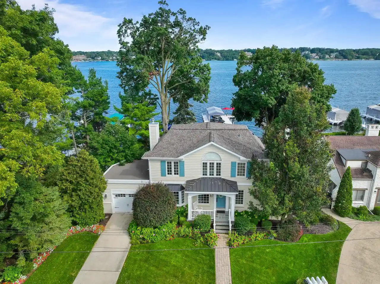 Photo 1 of Single family home for sale at 1530 Lake Shore Dr, Lake Geneva, WI 53147 | MLS# 1979354 | Listing updated on 2026-09-21