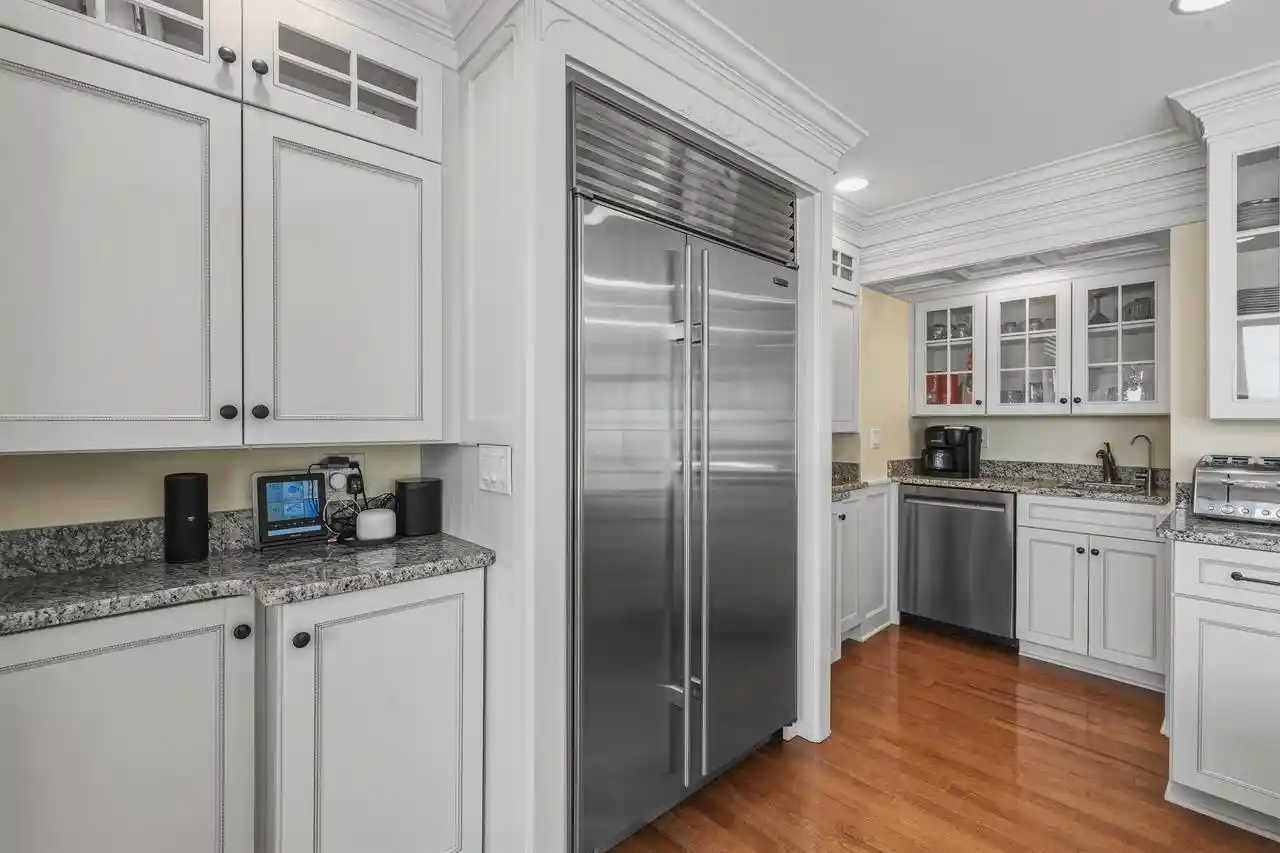 Photo 4 of Single family home for sale at 1530 Lake Shore Dr, Lake Geneva, WI 53147 | MLS# 1979354 | Listing updated on 2026-09-21