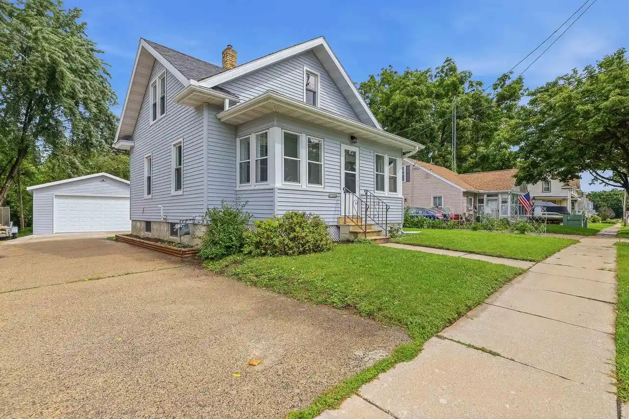 Photo 1 of Single family home for sale at 310 W Burnett St, Beaver Dam, WI 53916 | MLS# 2032101 | Listing updated on 2026-09-17