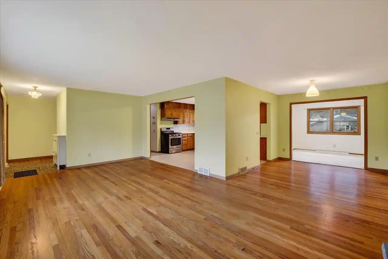 Photo 2 of Single family home for sale at 5033 Regent St, Madison, WI 53705 | MLS# 2032104 | Listing updated on 2026-09-05