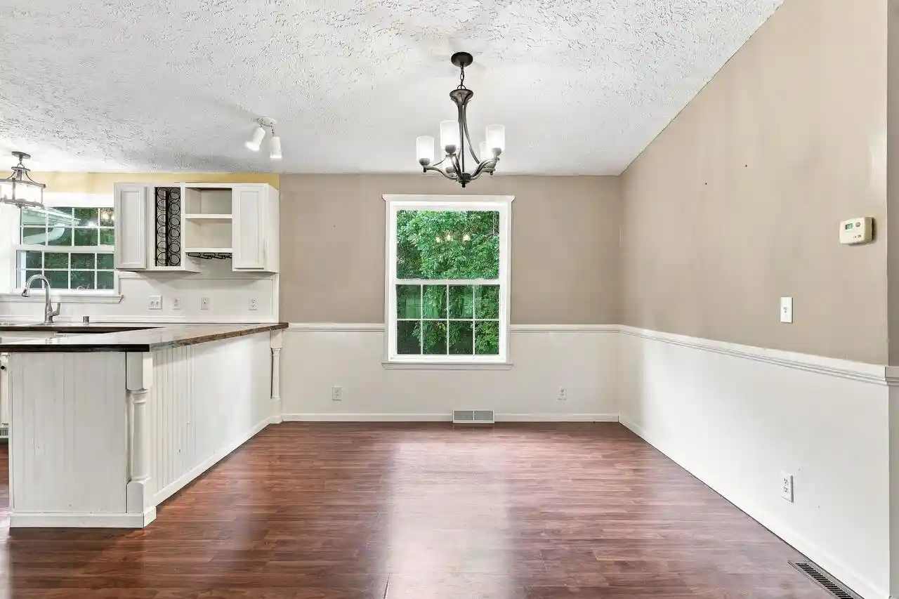 Photo 4 of Single family home for sale at 511 Mill St, Amherst, WI 54406 | MLS# 22604399 | Listing updated on 2026-09-17