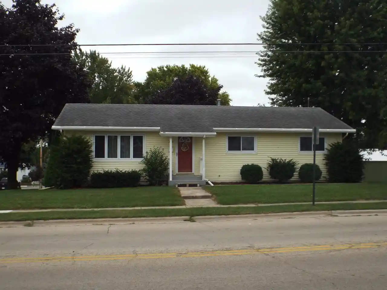 Photo 1 of Single family home for sale at 303 W Oshkosh St, Ripon, WI 54971 | MLS# 2032107 | Listing updated on 2026-09-08