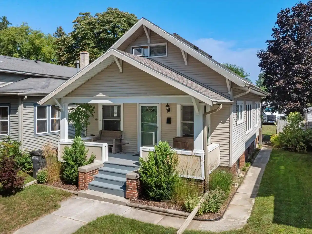 Photo 1 of Single family home for sale at 1725 N 4th Street, Sheboygan, WI 53081 | MLS# 1979374 | Listing updated on 2026-09-10