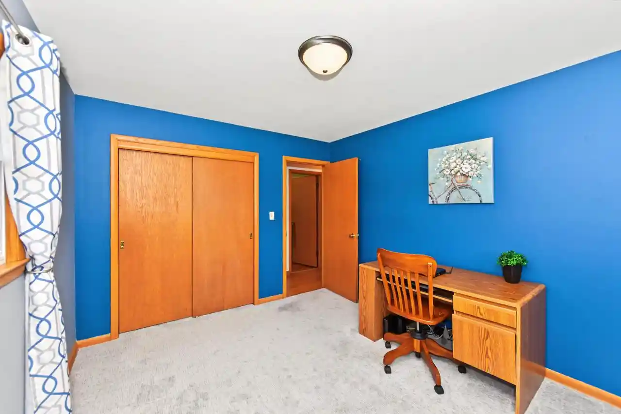 Photo 3 of Sale Pending at 7919 Hagemann Rd, Caledonia, WI 53108 | MLS# 1979376 | Listing updated on 2026-09-25