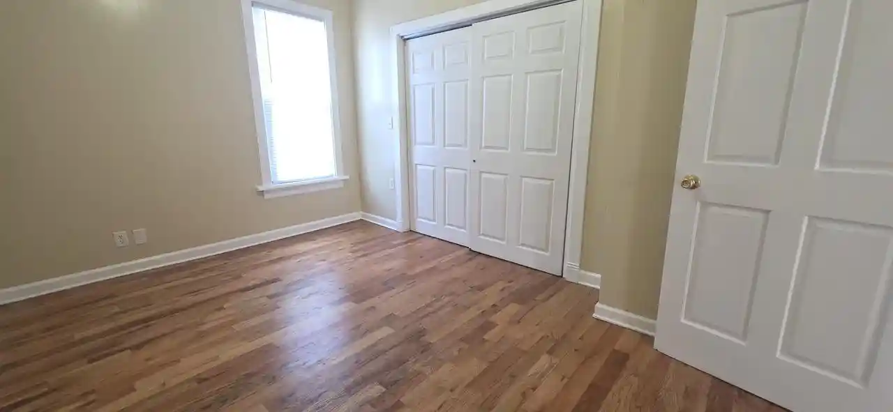 Photo 3 of Single family home for sale at 1009 58th Street, Kenosha, WI 53140 | MLS# 1979386 | Listing updated on 2026-09-05