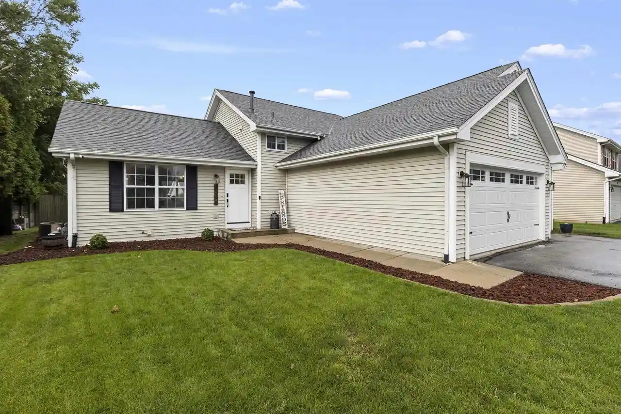 Photo 1 of Single family home for sale at 2246 Tumbleweed Ln, Beloit, WI 53511 | MLS# 2032119 | Listing updated on 2026-09-19