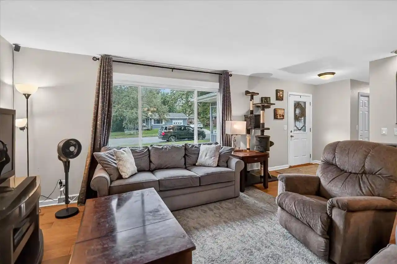 Photo 3 of Single family home for sale at 512 Yorktown Rd, Deforest, WI 53532 | MLS# 2032120 | Listing updated on 2026-09-16