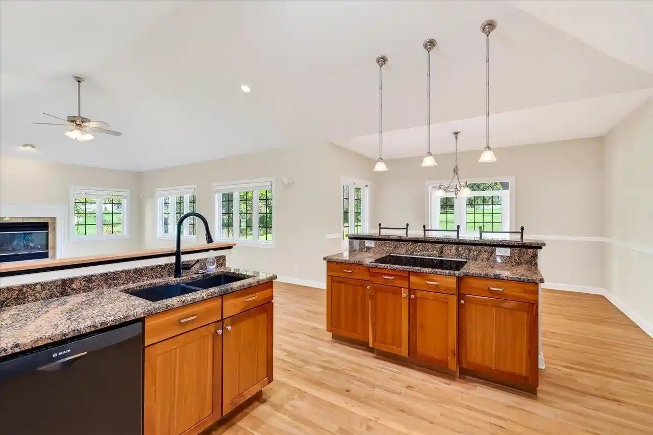 Photo 4 of Single family home for sale at 1370 Connemara Ln, Oregon, WI 53575 | MLS# 2032121 | Listing updated on 2026-10-27