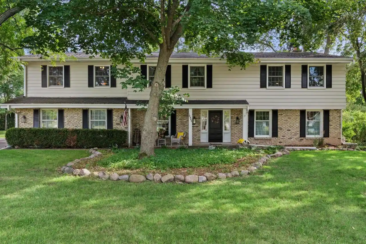 Photo 1 of Single family home for sale at 18045 Lamplighter Ln, Brookfield, WI 53045 | MLS# 1979392 | Listing updated on 2026-09-23