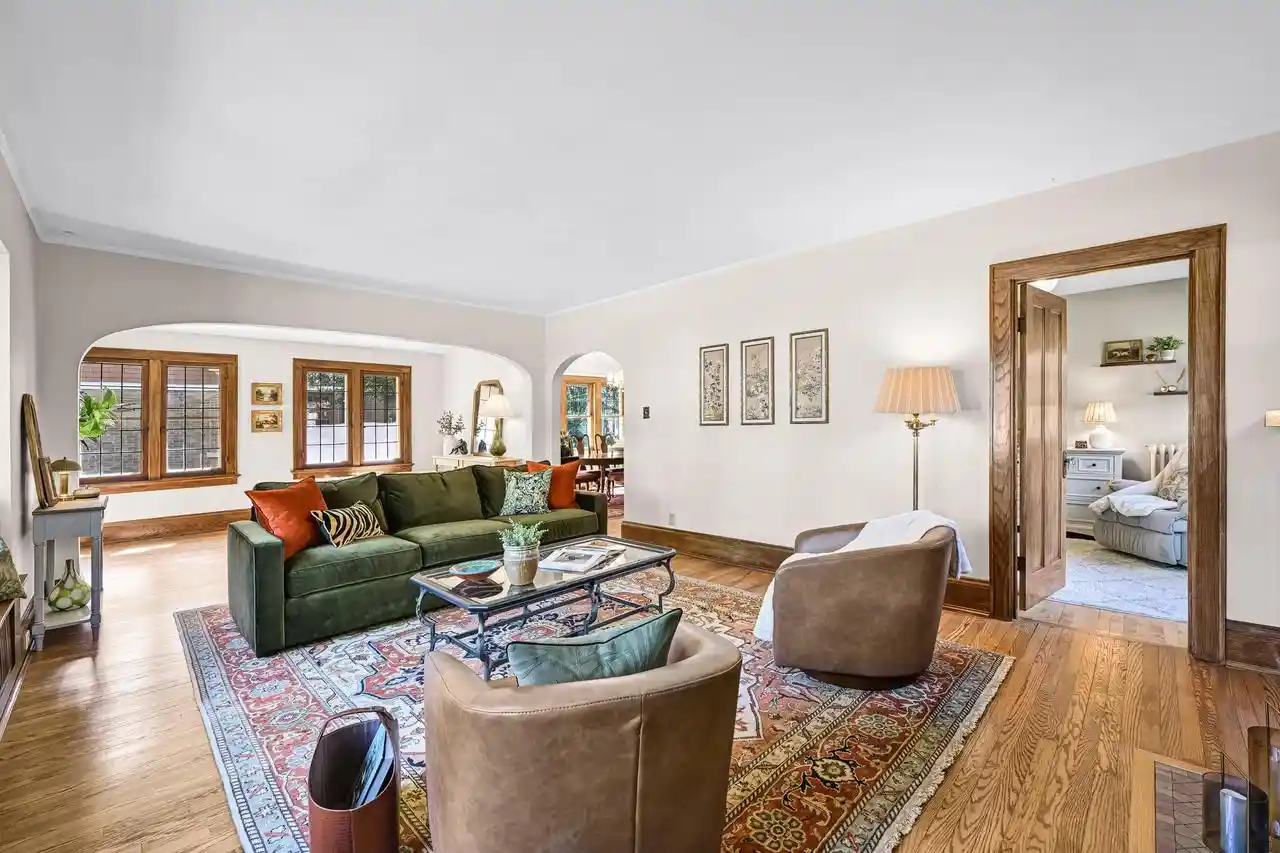 Photo 2 of Single family home for sale at 6131 Washington Cir, Milwaukee, WI 53213 | MLS# 1979402 | Listing updated on 2026-09-14