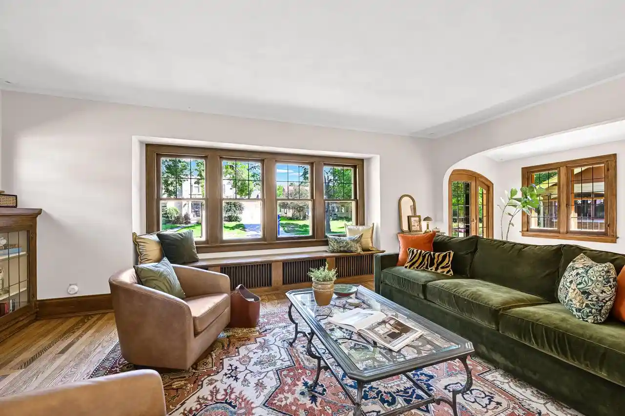 Photo 3 of Single family home for sale at 6131 Washington Cir, Milwaukee, WI 53213 | MLS# 1979402 | Listing updated on 2026-09-14