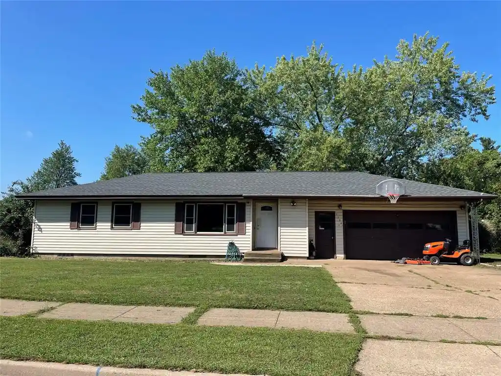 Photo 1 of Single family home for sale at 3336 Trimble St, Eau Claire, WI 54701 | MLS# 1604891 | Listing updated on 2026-09-16