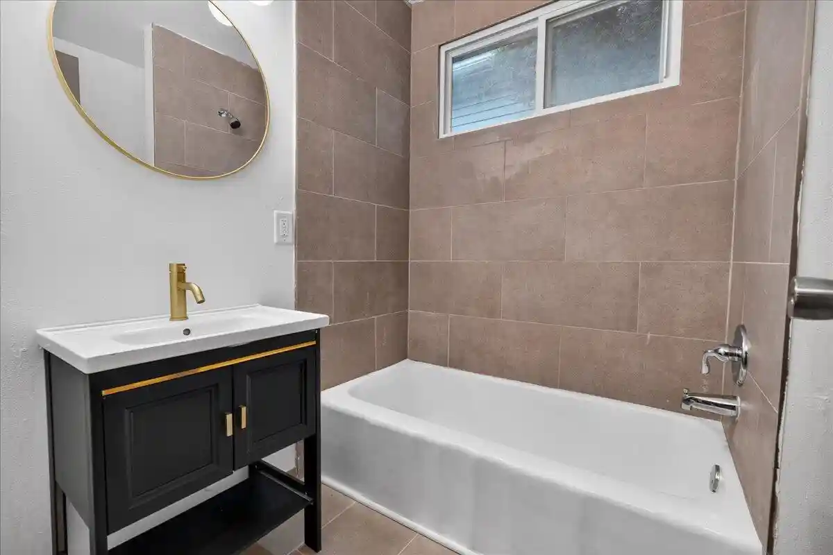 Photo 3 of Single family home for sale at 1003 S 31st Street, Milwaukee, WI 53215 | MLS# 1979413 | Listing updated on 2026-09-13