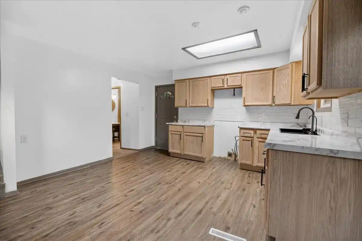 Photo 20 of Single family home for sale at 1003 S 31st Street, Milwaukee, WI 53215 | MLS# 1979413 | Listing updated on 2026-10-06