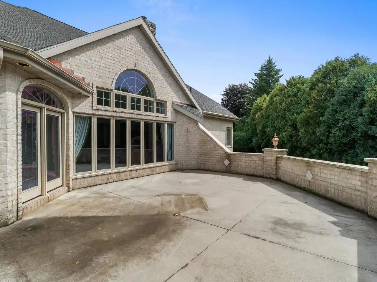 Photo 3 of Single family home for sale at 3505 Edgewood Rd, Manitowoc, WI 54220 | MLS# 1979416 | Listing updated on 2026-09-29