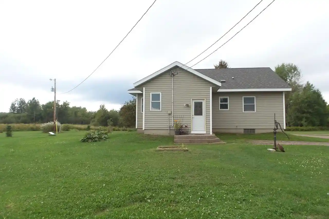 Photo 1 of Single family home for sale at N5758 Center Dr, Medford, WI 54451 | MLS# 22604404 | Listing updated on 2026-10-06
