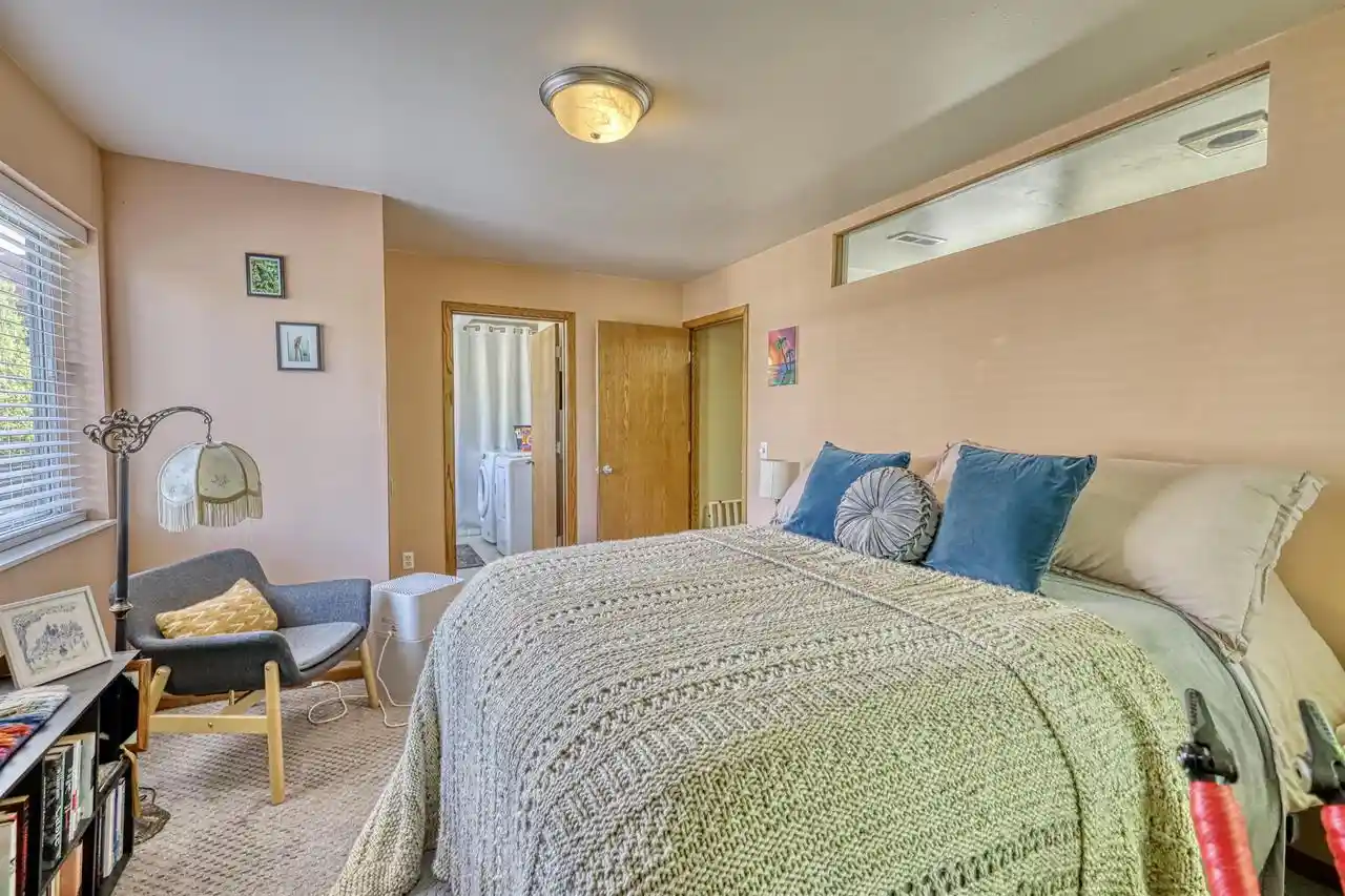Listing Photo 10 - Condo for sale in building located at 334 Amoth Ct, Madison, WI 53704 - Unit #D