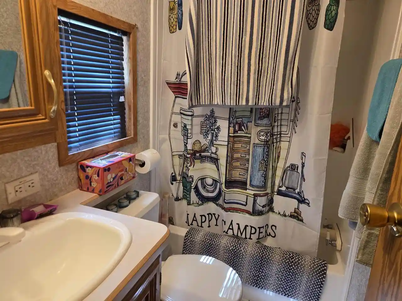 Photo 2 of Single family home for sale at 423 Skyline Dr, Edgerton, WI 53534 | MLS# 2032140 | Listing updated on 2026-09-09