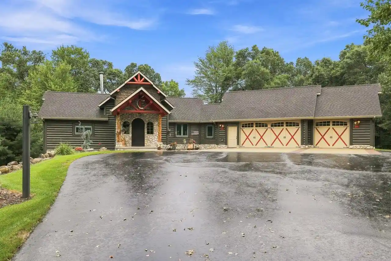Photo 1 of Single family home for sale at 7473 Oesterle Ln, Custer, WI 54423 | MLS# 2032142 | Listing updated on 2026-09-07