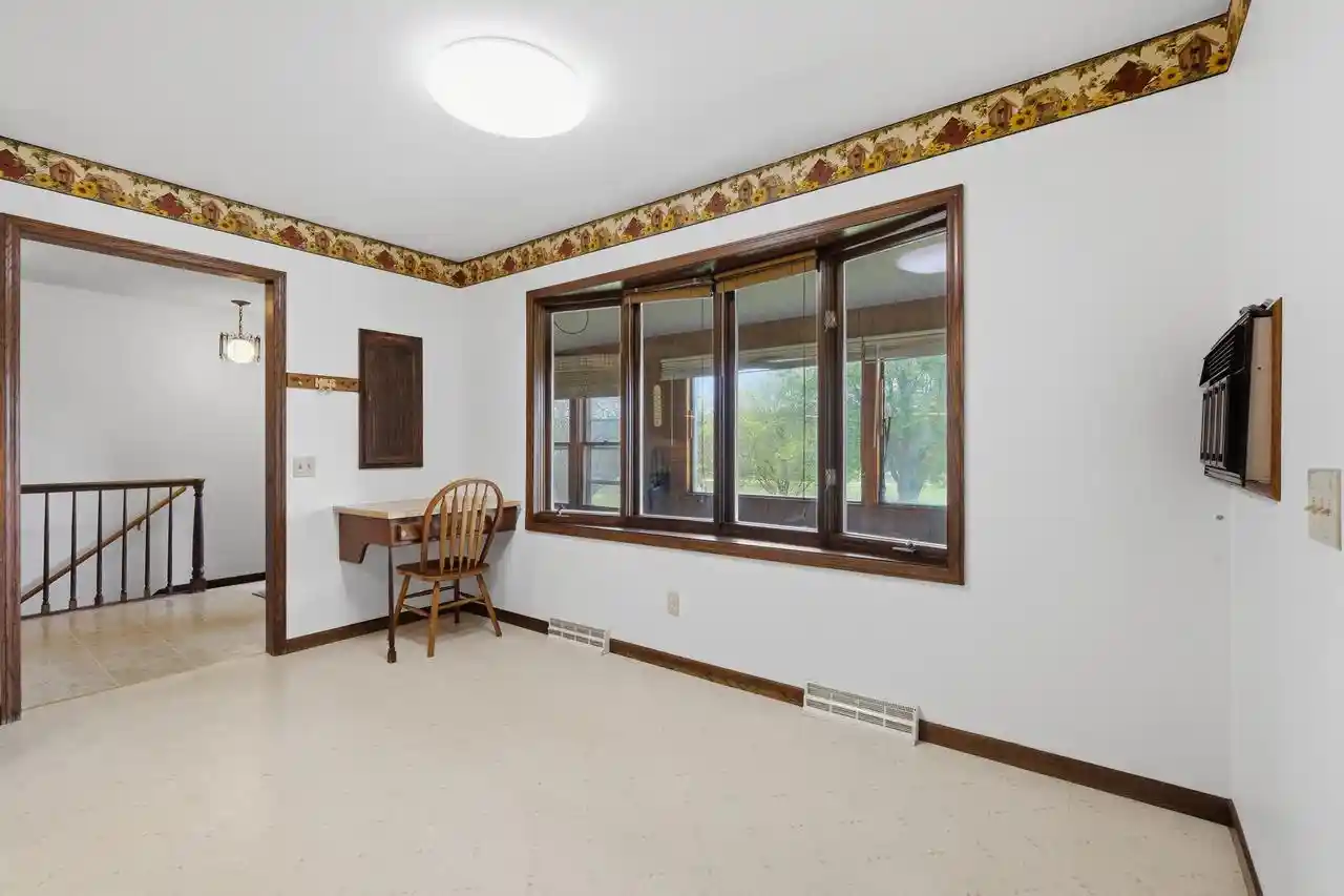 Photo 3 of Single family home for sale at N4982 Dunning Rd, Poynette, WI 53955 | MLS# 2032145 | Listing updated on 2026-10-02