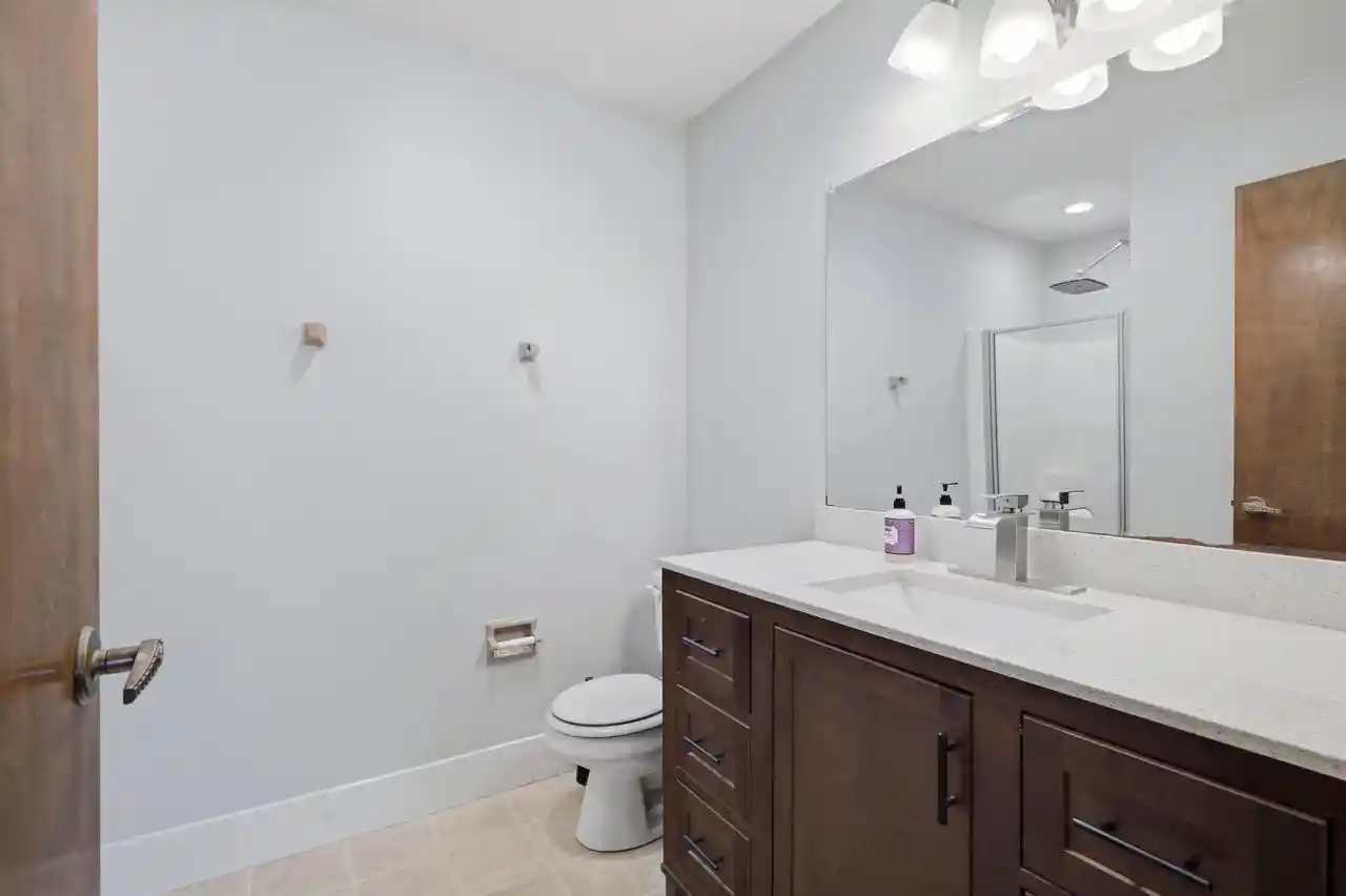 Photo 3 of Condo for sale at 1146 Pilgrim Pkwy, Elm Grove, WI 53122 | MLS# 1979449 | Listing updated on 2026-09-23