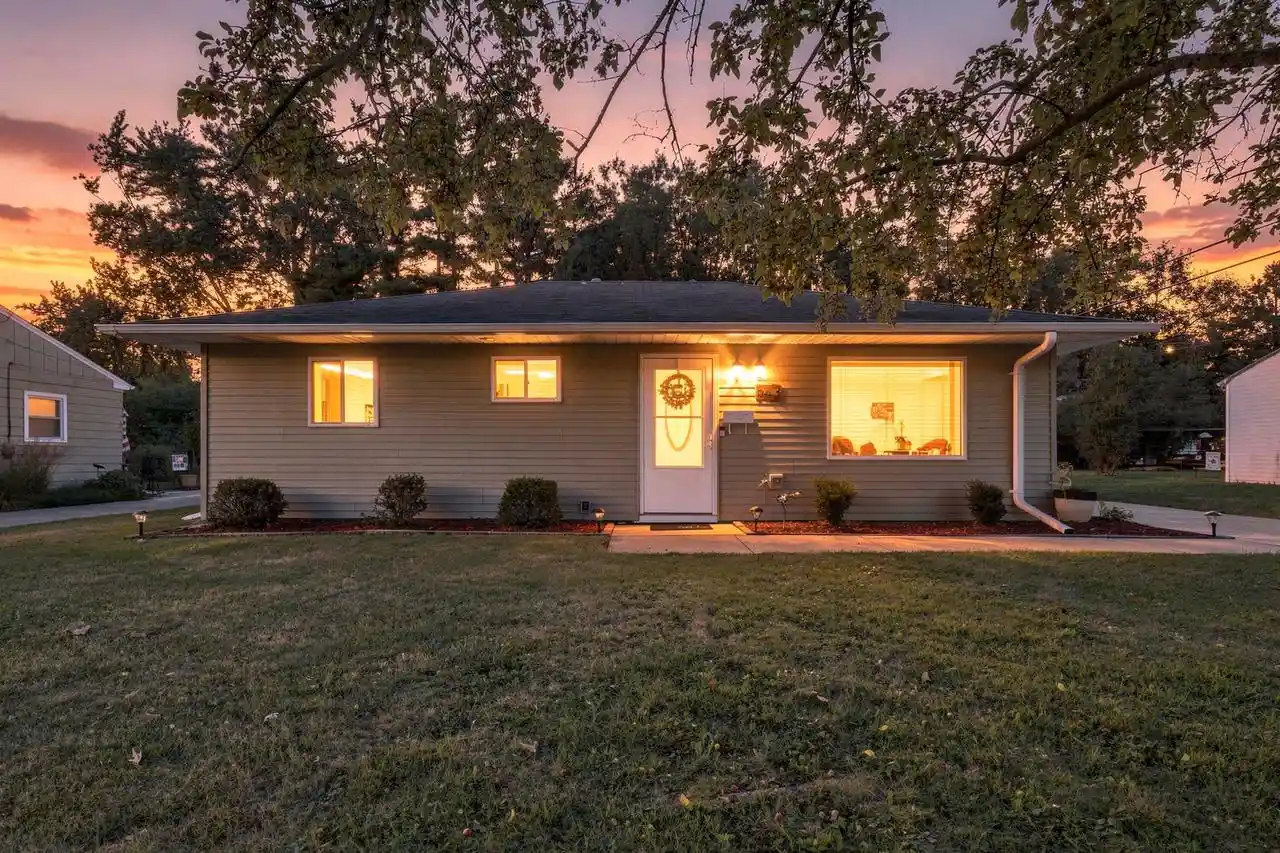 Photo 1 of Single family home for sale at 643 Madison Ave, West Bend, WI 53095 | MLS# 1979453 | Listing updated on 2026-09-11