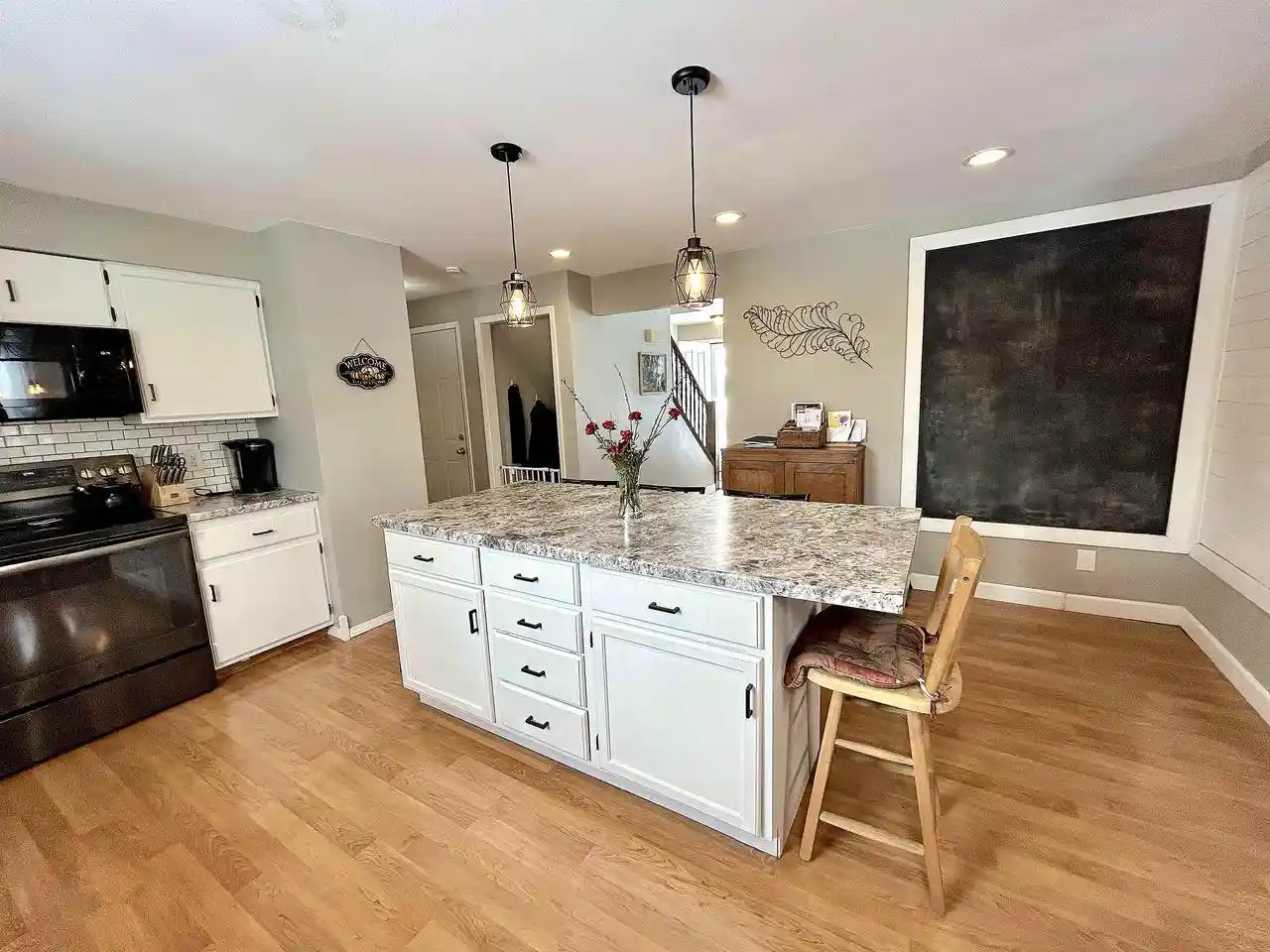Photo 3 of Single family home for sale at 700 Ravenswood Ct, Neenah, WI 54956 | MLS# 50332227 | Listing updated on 2026-09-10