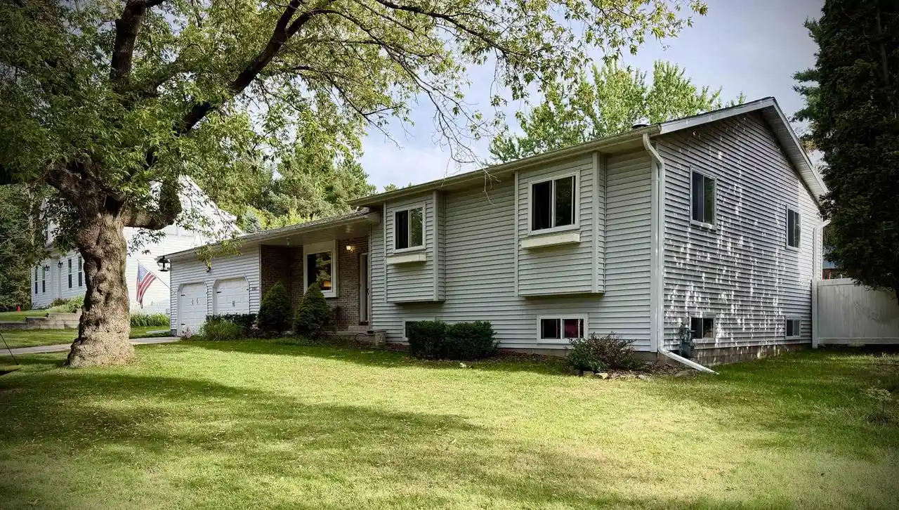 Photo 1 of Single family home for sale at 1311 Mc Indoe St, Wausau, WI 54403 | MLS# 22604409 | Listing updated on 2026-09-22