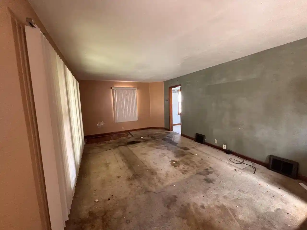 Photo 3 of Single family home for sale at 3464 S Kansas Ave, Milwaukee, WI 53207 | MLS# 1979504 | Listing updated on 2026-09-09