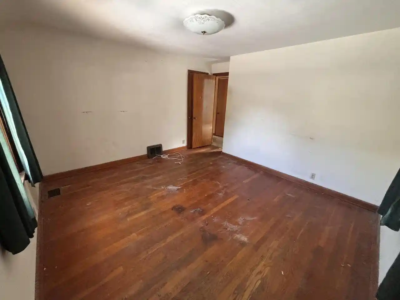 Photo 13 of Single family home for sale at 3464 S Kansas Ave, Milwaukee, WI 53207 | MLS# 1979504 | Listing updated on 2026-09-09