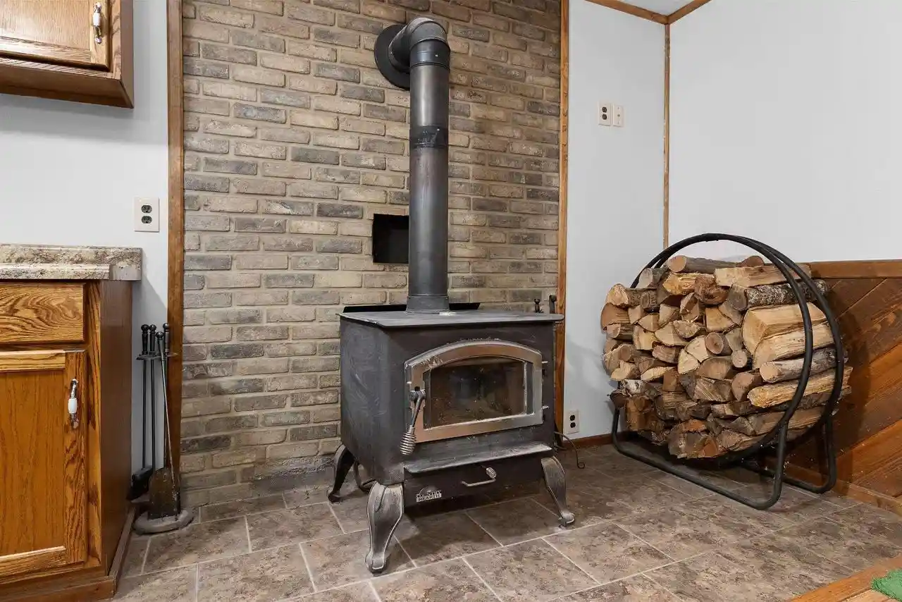 Photo 3 of Single family home for sale at N4711 Rose Brk Rd, Shawano, WI 54166 | MLS# 50332239 | Listing updated on 2026-09-09