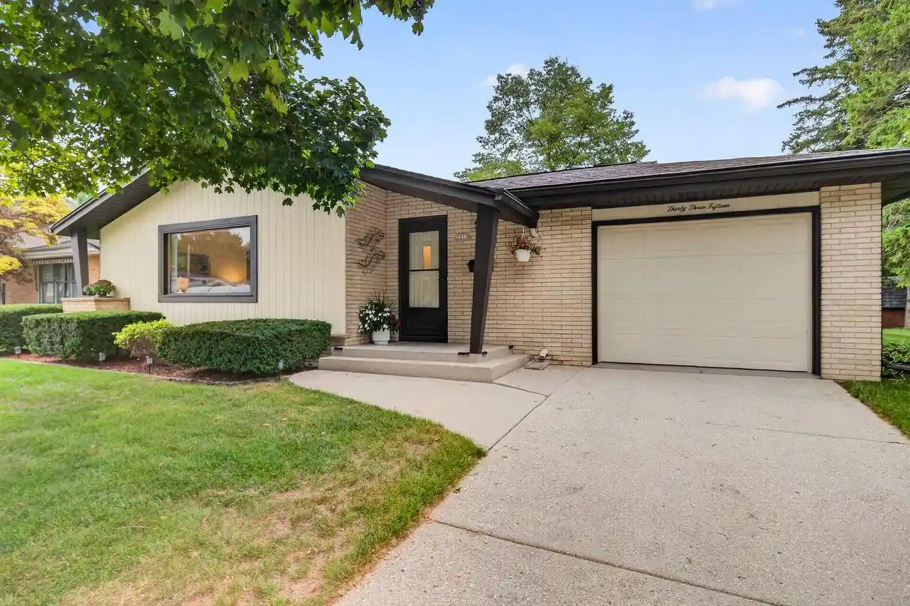 Photo 1 of Sale Pending at 3315 Hickory Cir, Sheboygan, WI 53081 | MLS# 1979519 | Listing updated on 2026-09-13