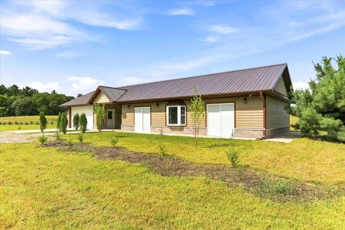 Photo 4 of Single family home for sale at 2234 19th Boulevard, Friendship, WI 53934 | MLS# 2032172 | Listing updated on 2026-10-07