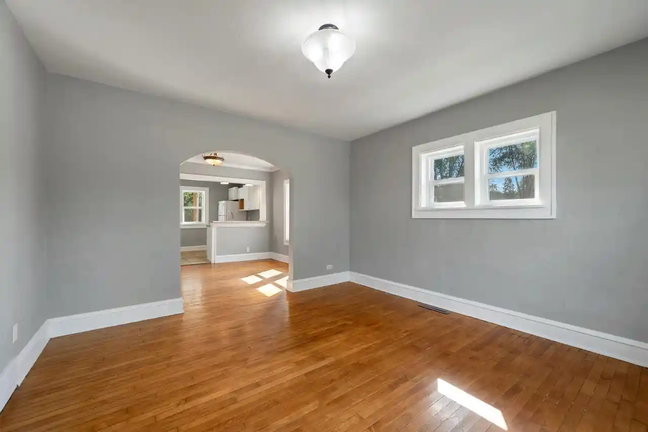 Photo 3 of Single family home for sale at 733 W Grant St, Appleton, WI 54914 | MLS# 50332243 | Listing updated on 2026-09-10
