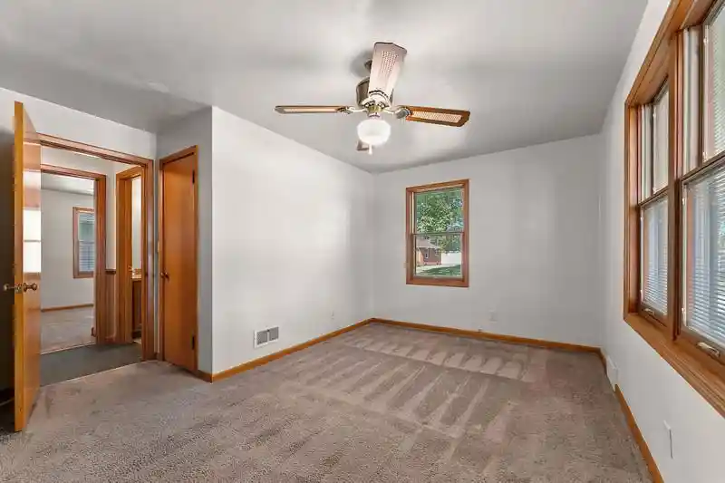 Photo 3 of Single family home for sale at 2319 N Viola St, Appleton, WI 54911 | MLS# 50332246 | Listing updated on 2026-09-14