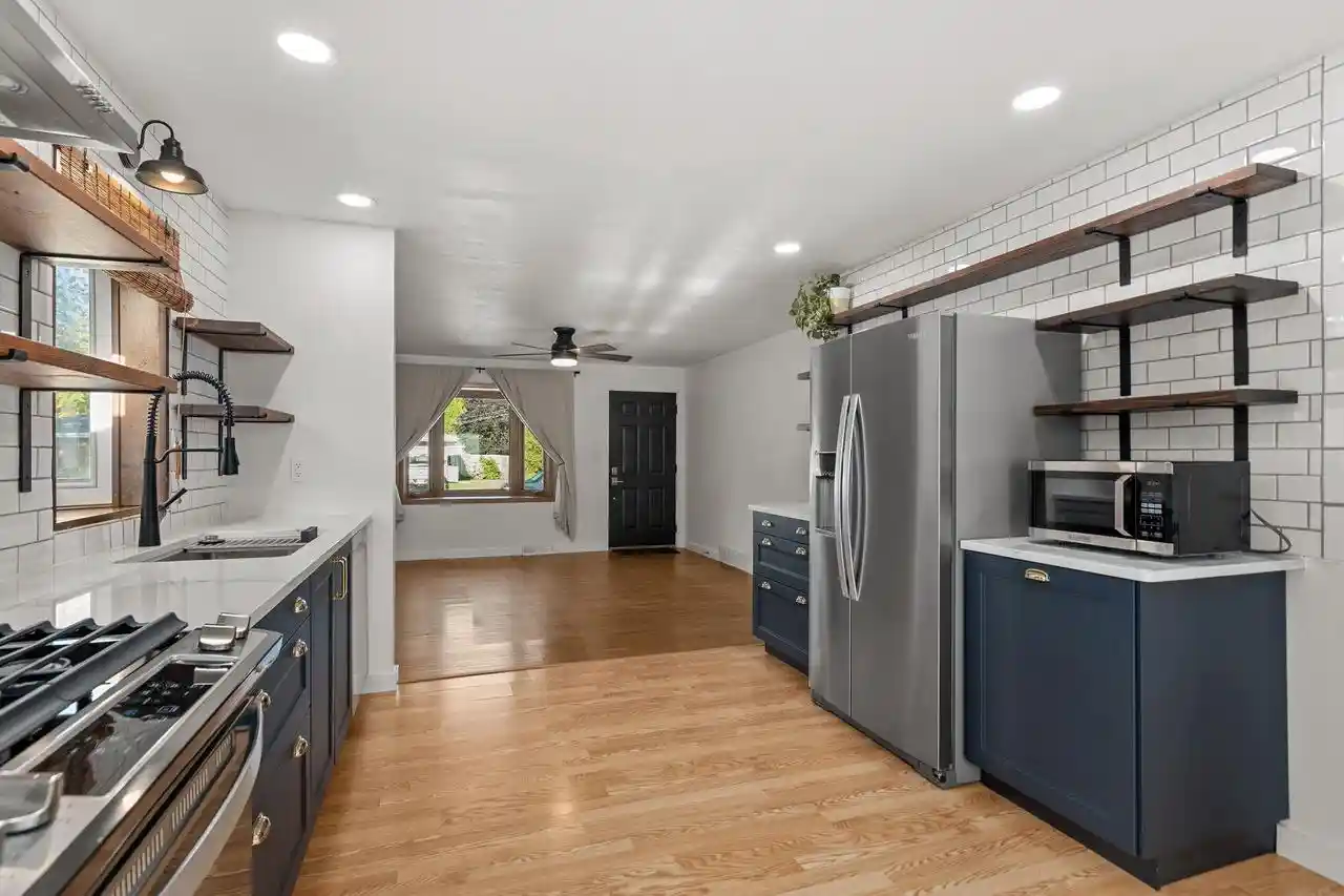 Photo 3 of Single family home for sale at 2612 S Fountain Ave, Appleton, WI 54915 | MLS# 50332259 | Listing updated on 2026-09-14